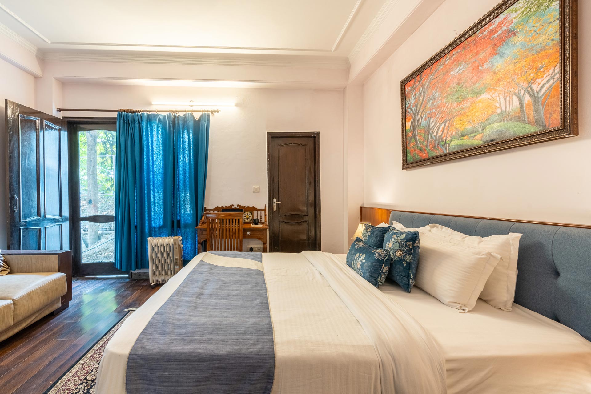 StayVista at Shimla Manor - Tap to explore photos