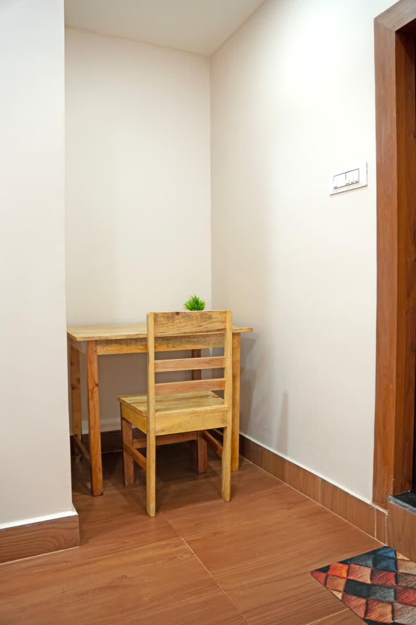 Zion Room in A Apartment - Tap to explore photos