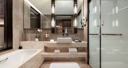Crowne Plaza Beihai Silver Beach Room Type - 1 King Standard