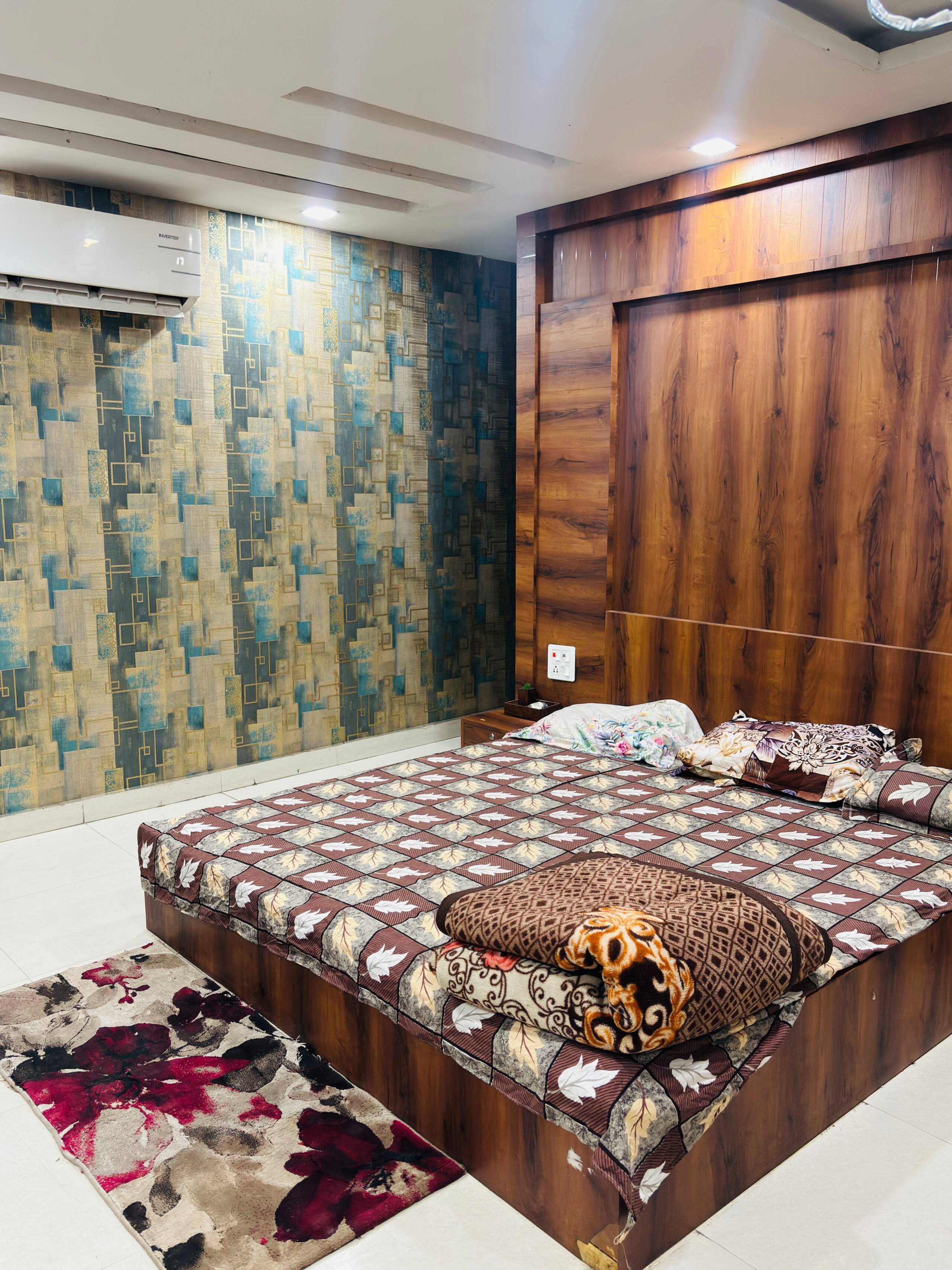 Cozy Stay at Krishna Dhaba Foodie Paradise - Tap to explore photos