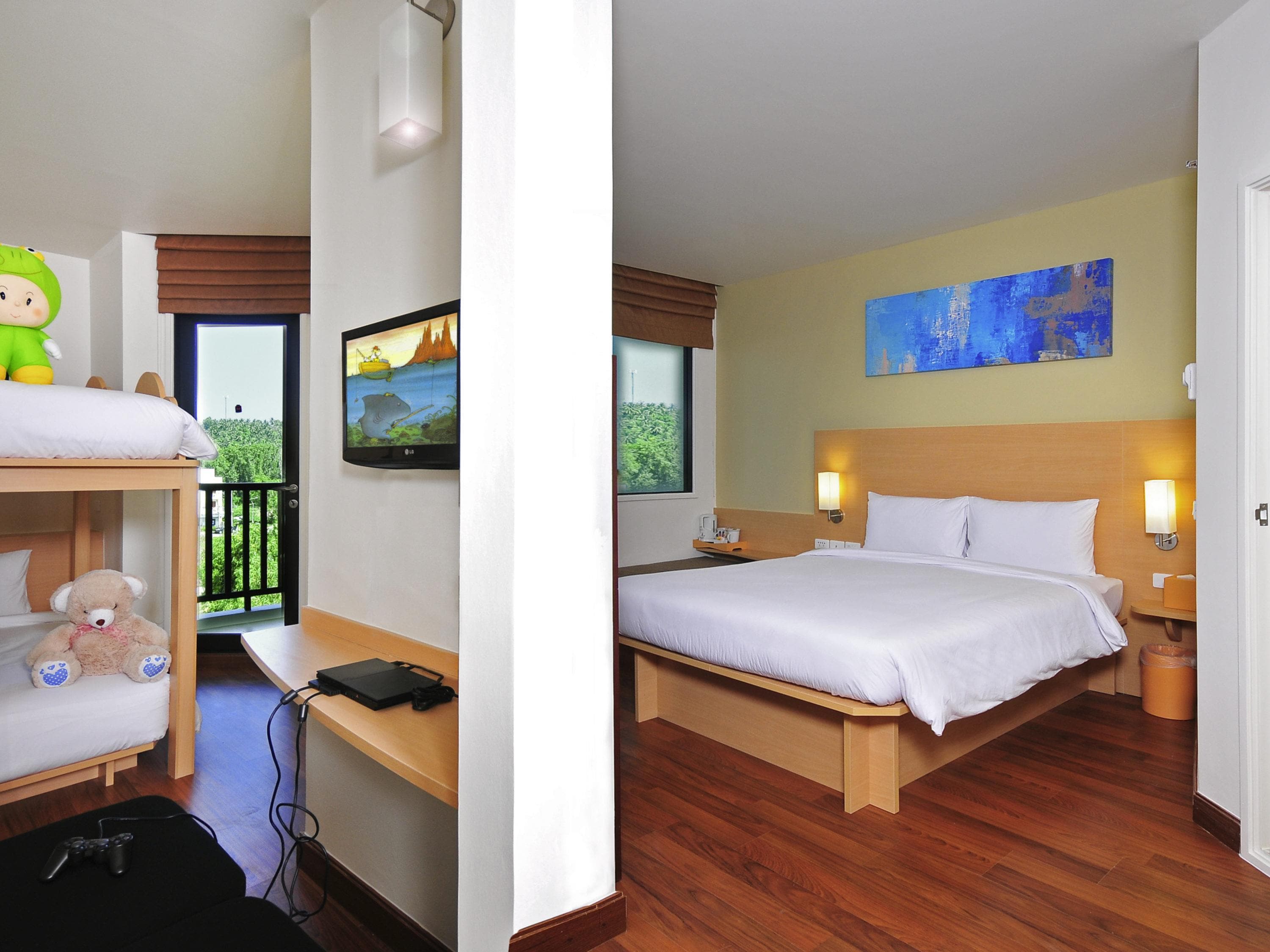 Ibis Phuket Kata Hotel - Tap to explore photos