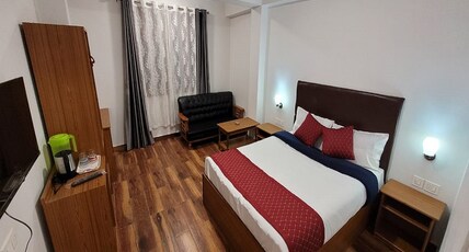 Dorjee House (Lux Homestay) Room Type - Mountain View Room
