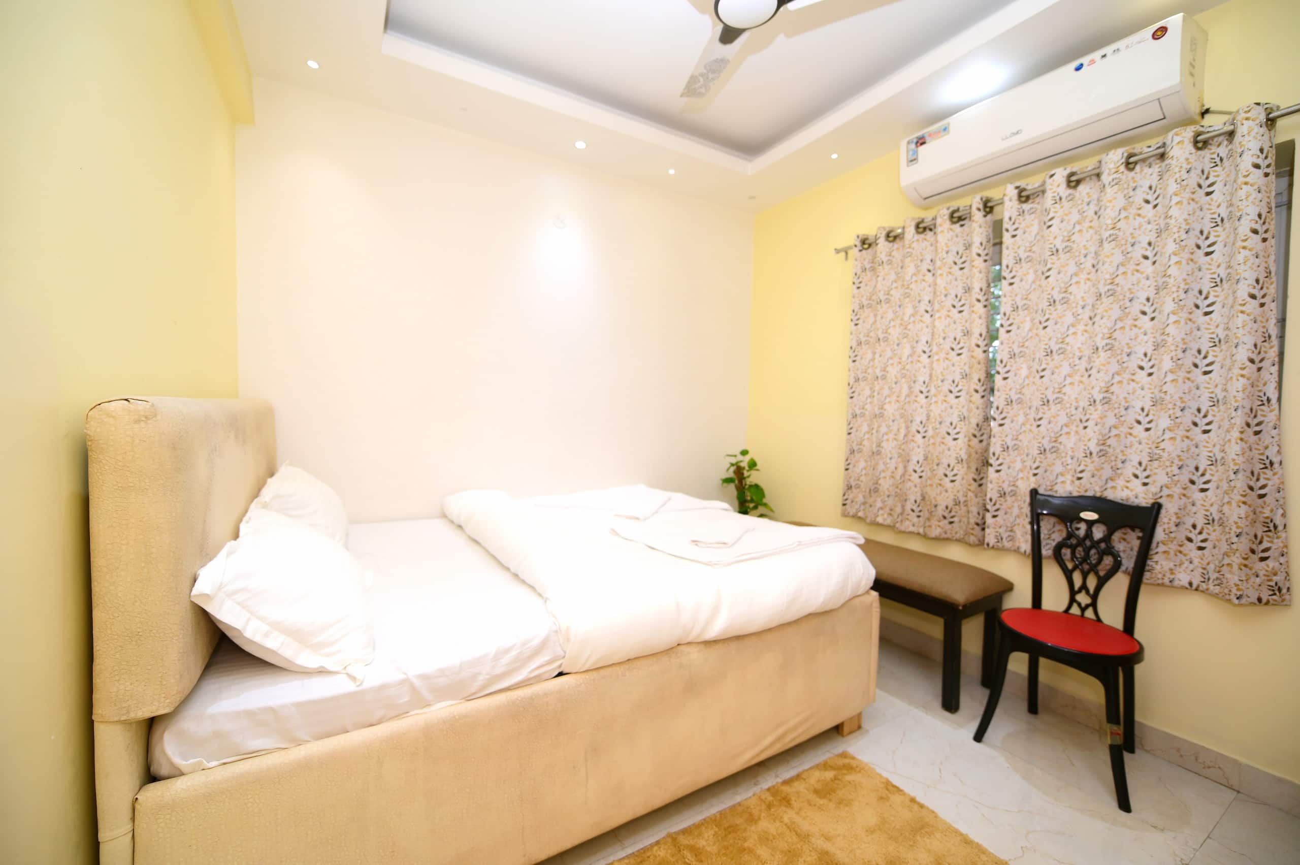 Airport residency villa 3bhk - Tap to explore photos