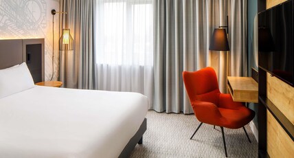 Mercure Birmingham West Hotel Room Type - Classic room - 1 double bed