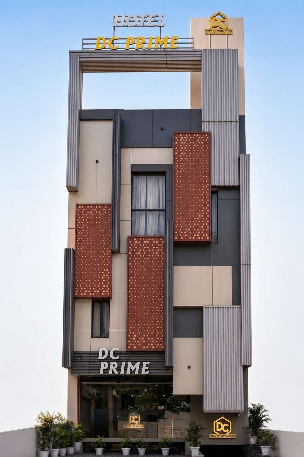 Hotel Dc Prime - Tap to explore photos