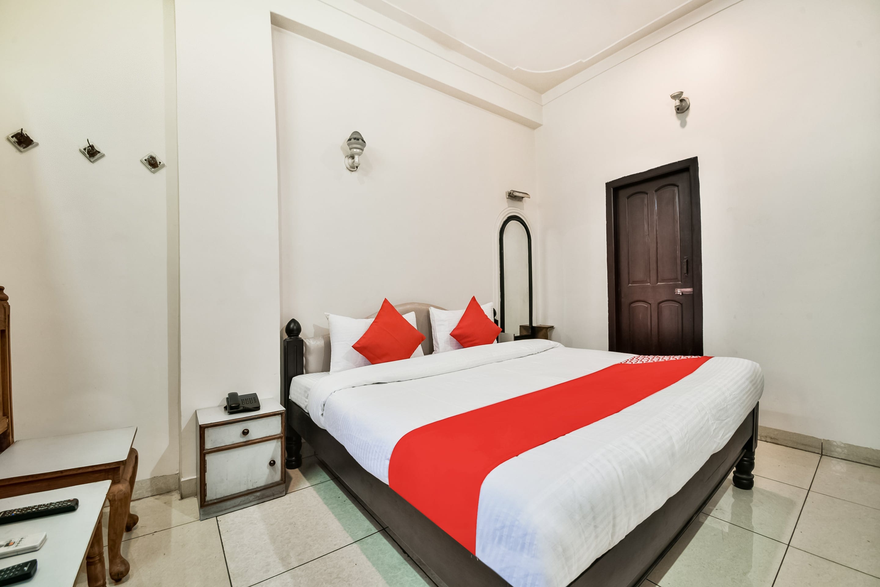 HOTEL JAGDISH PALACE AND RESTAURANT - Tap to explore photos