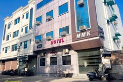 Hotel Mmk-500mtr from Kanpur Railway station