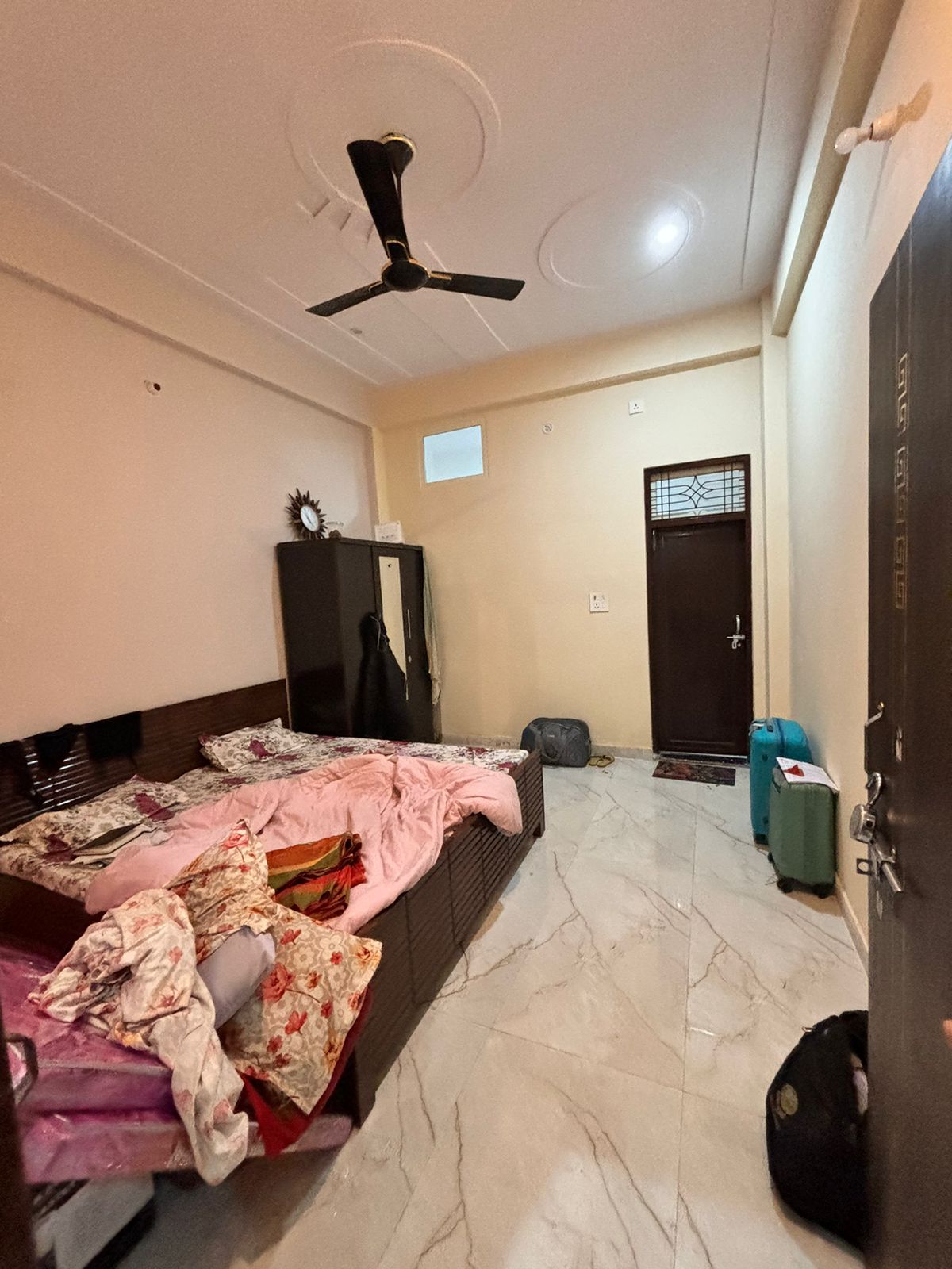 Harshit - Tap to explore photos