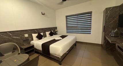 Sky Bridge Homes Room Type - Premium Family
