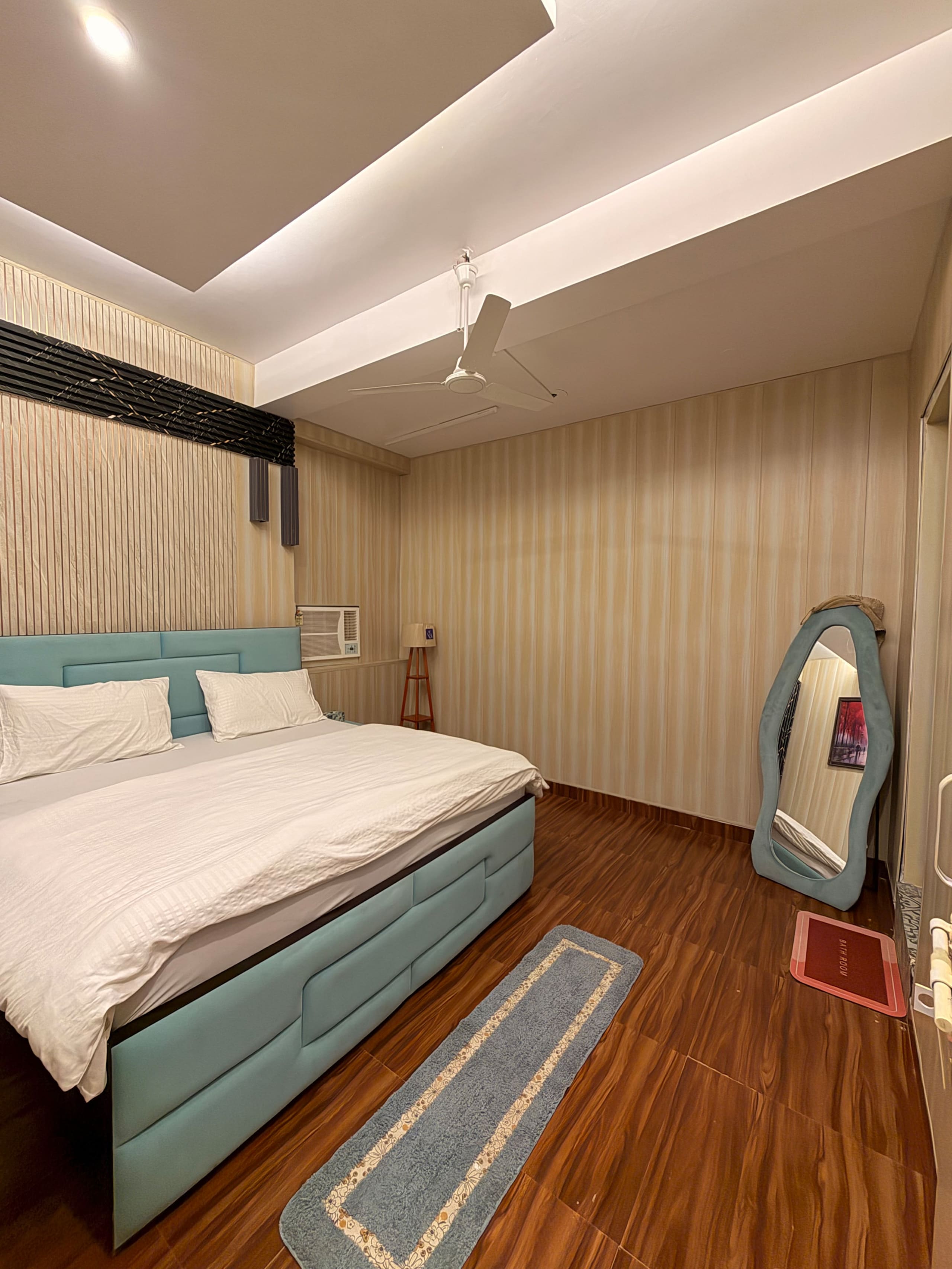 Aravali Villa Pool Party Perfect 3 Bedrooms - Tap to explore photos