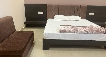 Hotel shivam palace Room Type - Standard Room