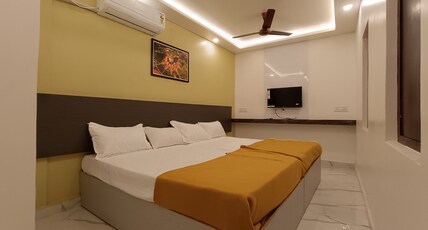 ARUL RESIDENCY Room Type - Quadruple Room