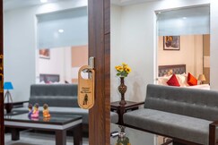 Lodgers 1BHK APT's @GolfCourse/CyberCity