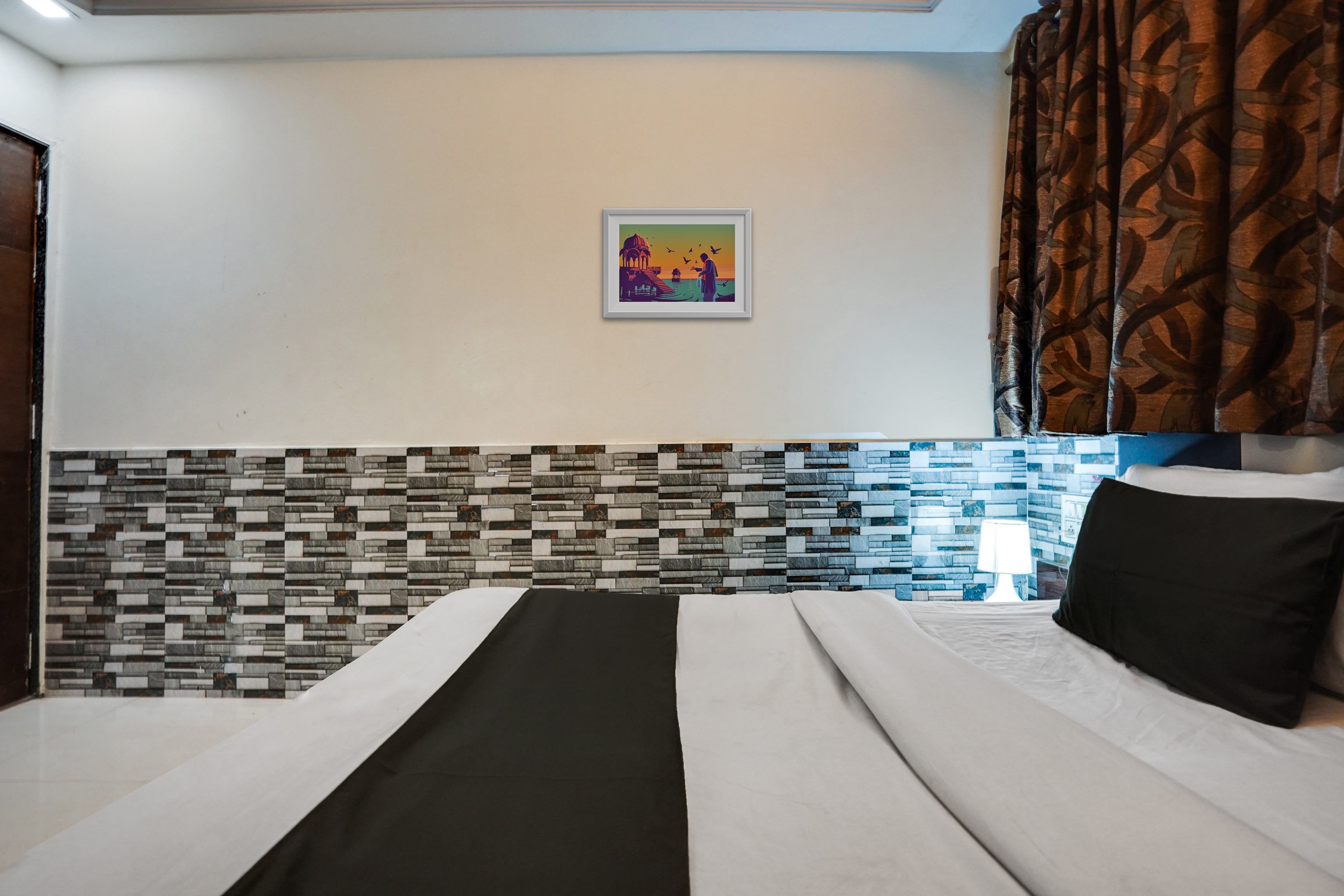 Hotel O Kanchan Palace - Tap to explore photos