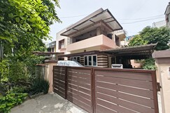 CIT Serviced Apartment