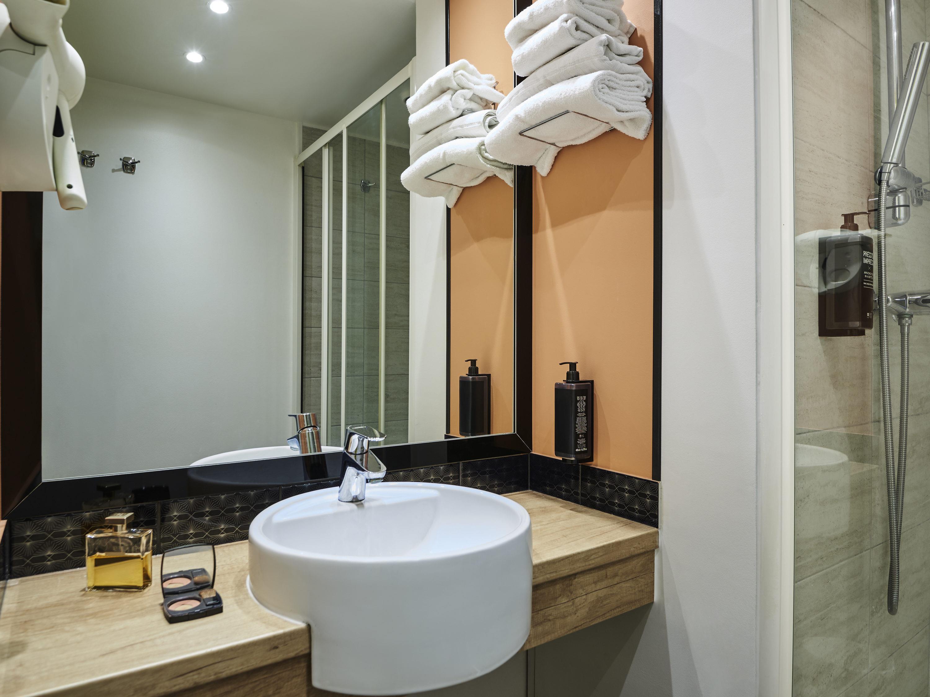 ibis styles Paris Gennevilliers - Tap to explore photos
