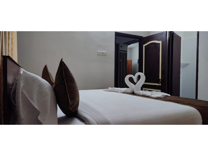 PVK HOMESTAY Tirupati - Tap to explore photos