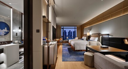 HUALUXE Nanjing Yangtze River Room Type - 2 Twin Premium Lounge Access River View