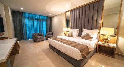 Continent Hotel Al Uqayr Room Type - Deluxe Twin Room