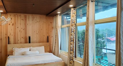 Meeram Ganga, A Heritage Stay by the Ganges Room Type - Ganga view cottage