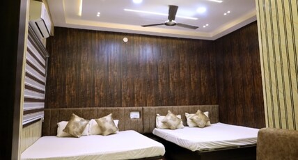 Hotel Ankit Inn Room Type - Family Room for Upto 5 Adults