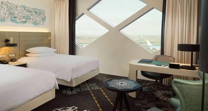 Hilton Amsterdam Airport Schiphol Room Type - TWIN EXEC W  AIRPORT VIEW