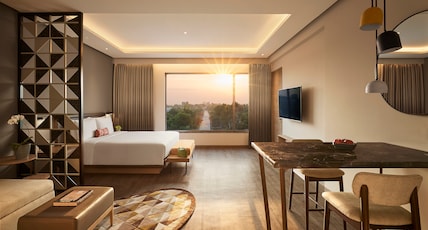 Hyatt Place Aurangabad Airport Room Type - 1 KING POOL VIEW PREMIUM Hyatt Place Aurangabad Airport Room Type - 1 KING POOL VIEW PREMIUM