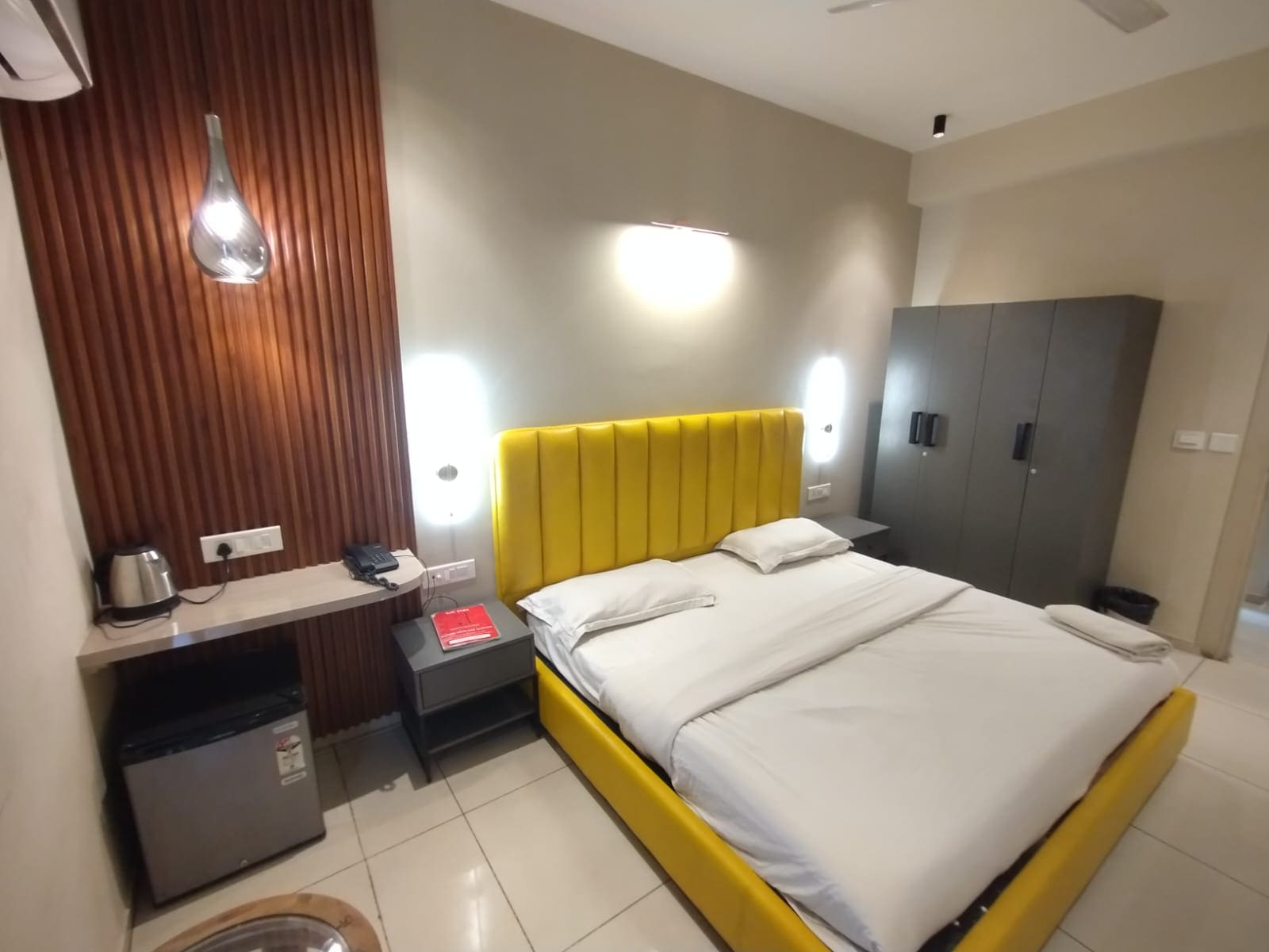 RJK Residency  Sector 49, Sohna Road - Tap to explore photos