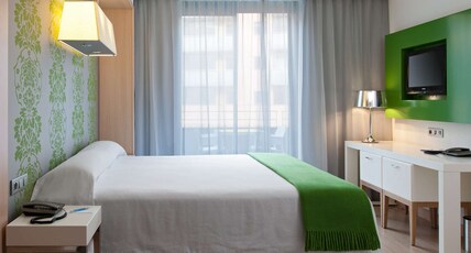 DoubleTree by Hilton Girona Room Type - KING GUEST ROOM W  BALCONY