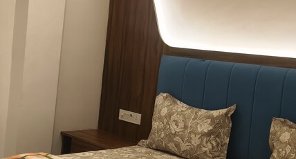 Hotel Sudesh Room Type - Bedroom 5