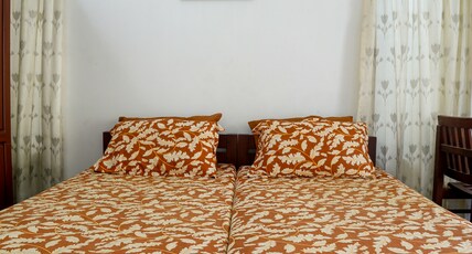 Orion Skywings Room Type - AC Deluxe Room