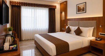 HOTEL SHREEDHAR Room Type - Classic Deluxe Rooms