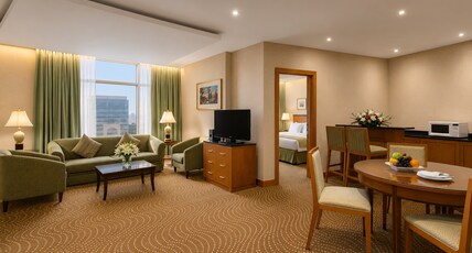 Eastyard Khobar Hotel Room Type - Executive Suite with Panoramic View & Jacuzzi