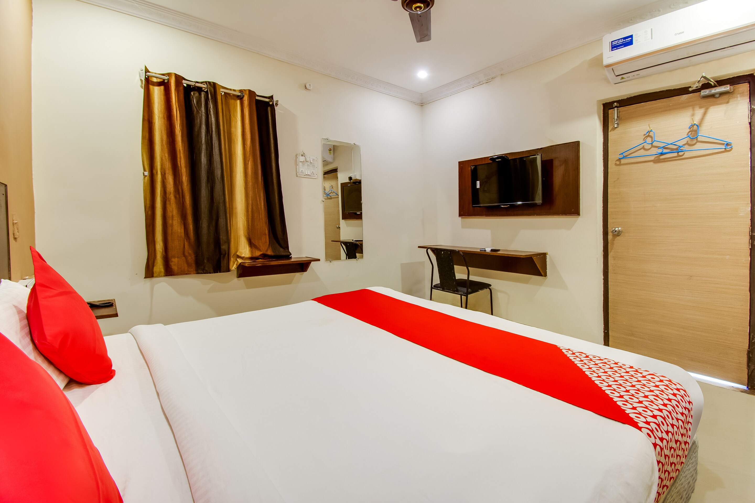 Hotel O Akshaya Nest - Tap to explore photos