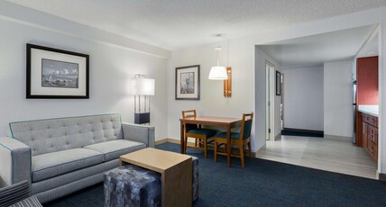 Homewood Suites by Hilton-Seattle-Downtown, WA Room Type - 2 BEDROOM STE-1KNG 1DBL NS