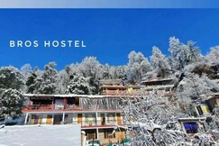 BROS Hostel | Dorms & Private Rooms