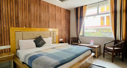 Hotel Anand Palace Room Type - Deluxe Room