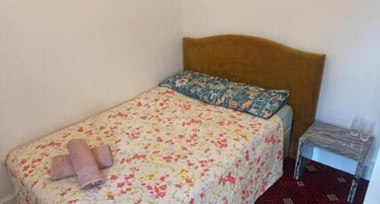 Golden Star Hotel Room Type - Standard Double Room - Shared
