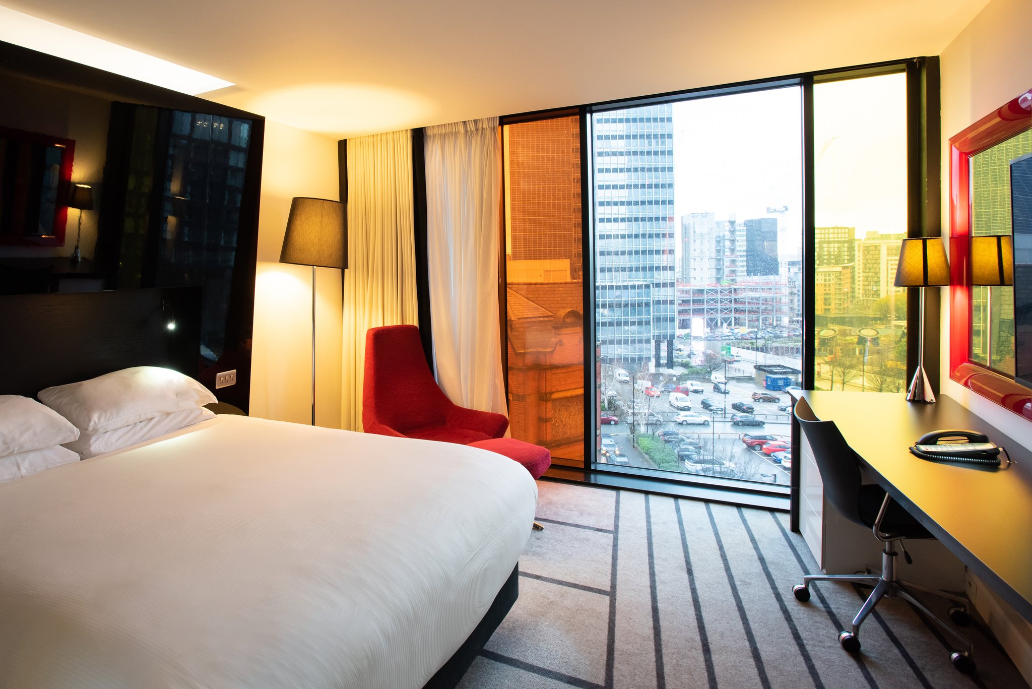Crowne Plaza Hotel Manchester City Centre - Tap to explore photos