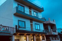 Hotel O Paradise In