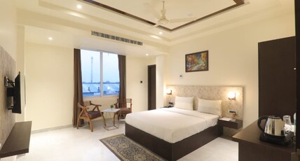 Rudra Inn Room Type - Suite Room