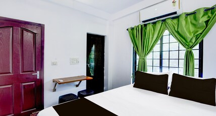 Hotel O A Star Lodge Room Type - Classic