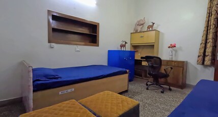 Gavari India's Delhi Hostel Room Type - 4-BED EXECUTIVE MIXED  DORM NON AC.