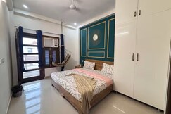 791A I 57 - 2bhk Cozy Lux Apt Pvt Theater Screen Exp