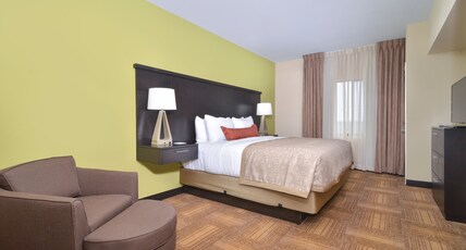 Staybridge Suites TOMBALL - SPRING AREA, an IHG hotel Room Type - 1 Queen 1 Bedroom Suite Comm Access