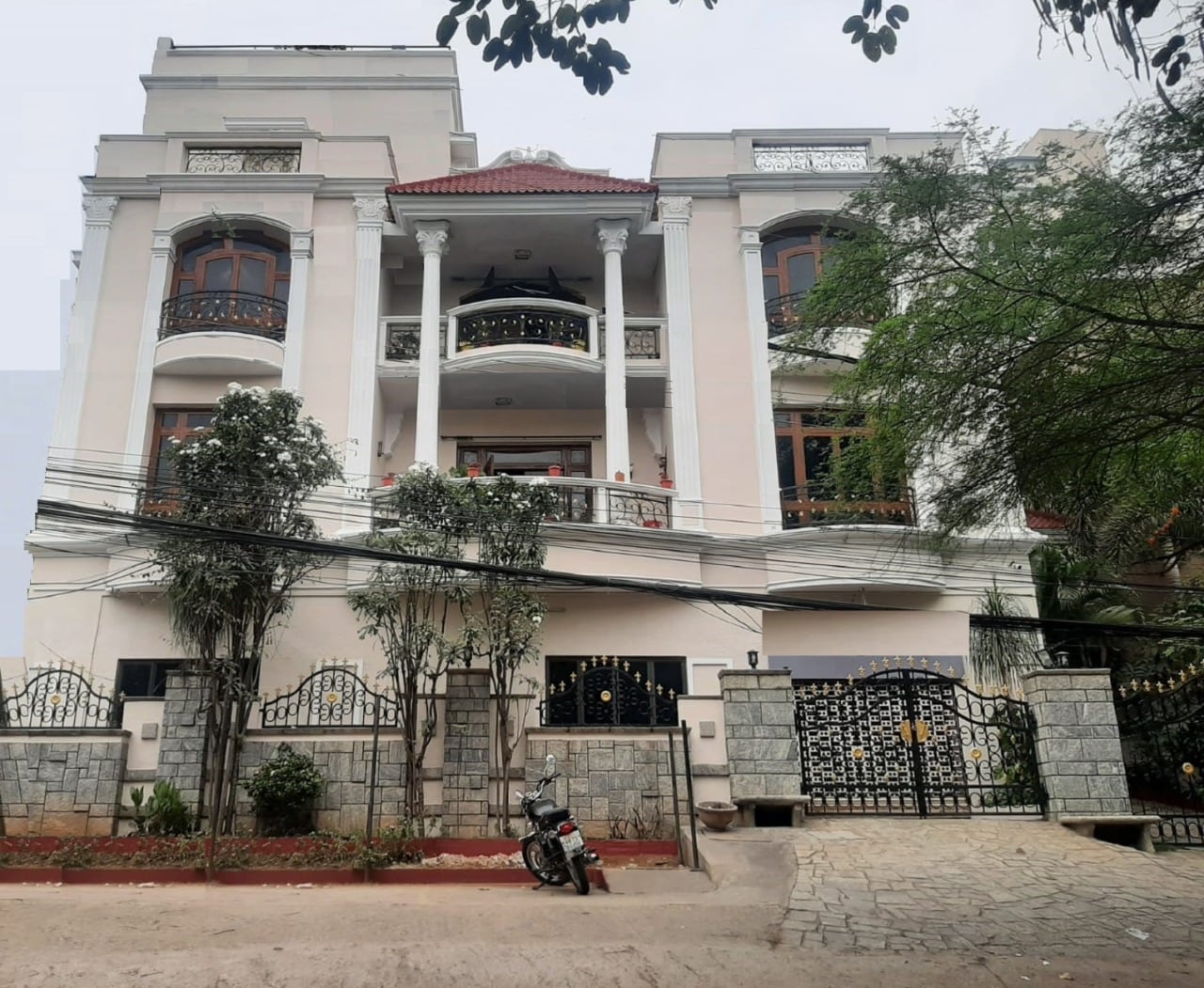 Main gallery
