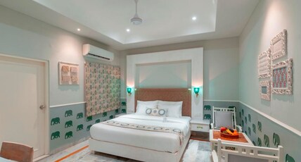 Jaipur Bungalow Room Type - Block Print Blue