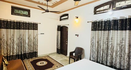 The Vaidehi Homestay Room Type - Dulux AC Room