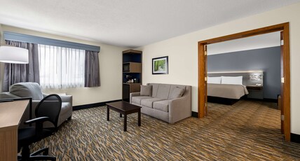 Best Western Inn Room Type - Suite-1 King Bed, Non-Smoking, 2 Rooms, Sofabed, Jacuzzi, Lounge Chair, Microwave And Refrigerator, Best Western Inn Room Type - Suite-1 King Bed, Non-Smoking, 2 Rooms, Sofabed, Jacuzzi, Lounge Chair, Microwave And Refrigerator,