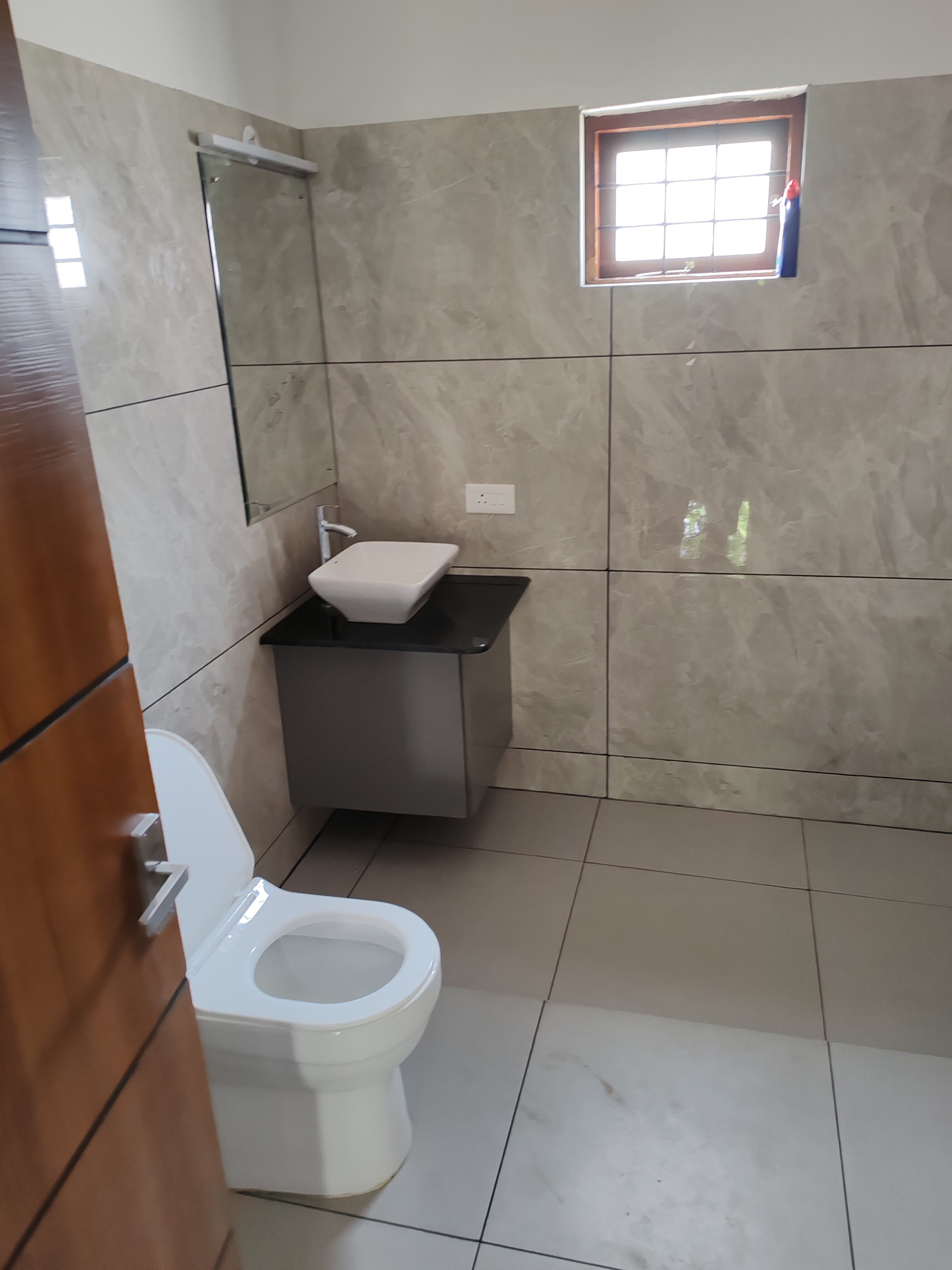 Sapphire Stays - Tap to explore photos